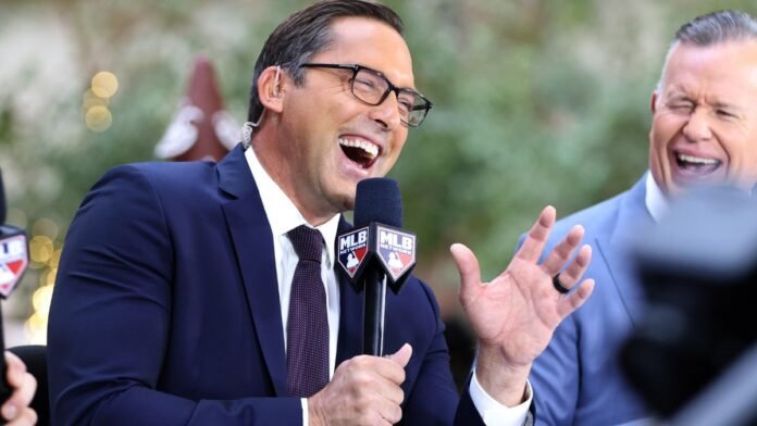 Mark DeRosa (© Tim Heitman-Imagn Images)